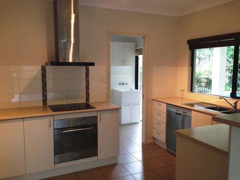 11 Petrie Close, Kewarra Beach QLD 4879