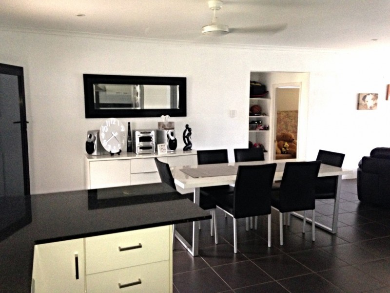 79 Carnation Drive, Mooroobool QLD 4870