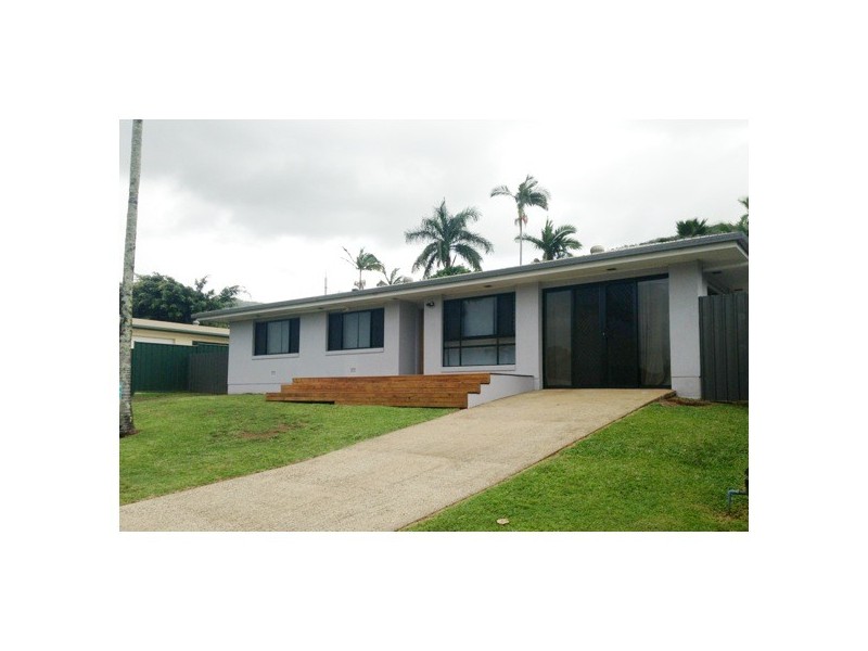 79 Carnation Drive, Mooroobool QLD 4870