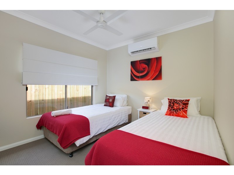 9 Sennfeld Close, Palm Cove QLD 4879