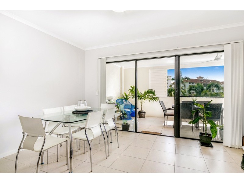 109/335 Lake St, Cairns North QLD 4870