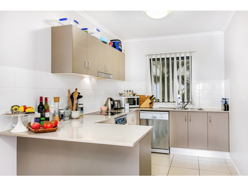 109/335 Lake St, Cairns North QLD 4870