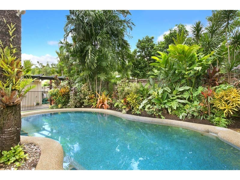 20 Cambrian Ave, Smithfield QLD 4878