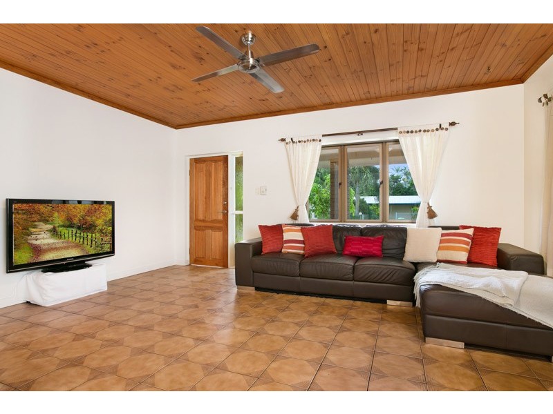 20 Cambrian Ave, Smithfield QLD 4878