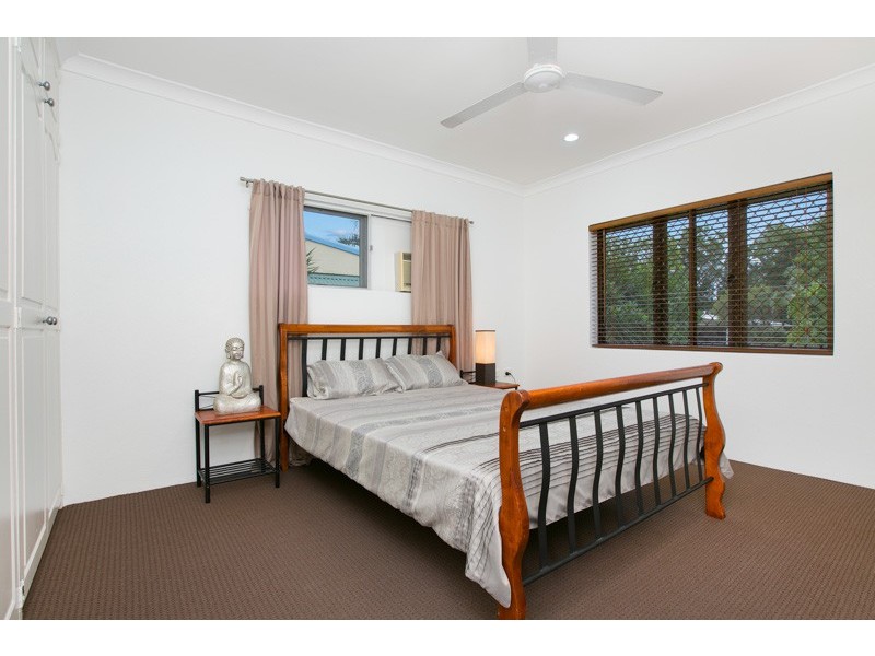 20 Cambrian Ave, Smithfield QLD 4878