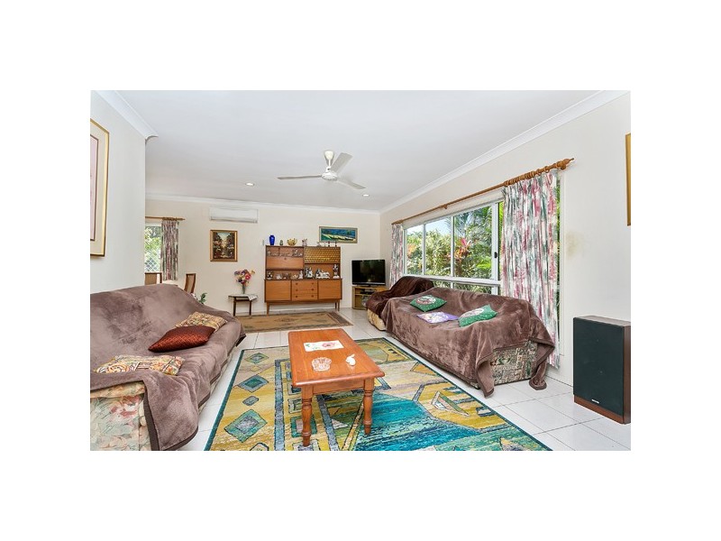 12 Wabag, Trinity Beach QLD 4879