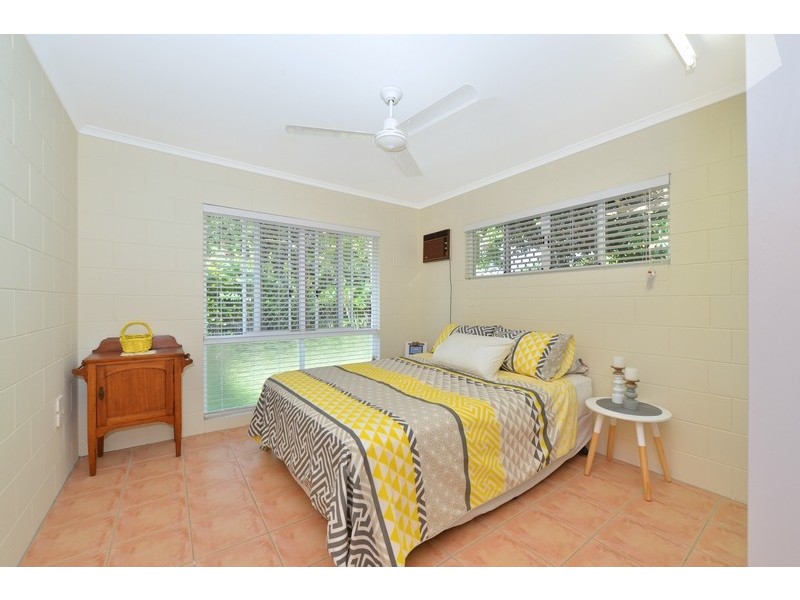 32 Beaver Street, Clifton Beach QLD 4879