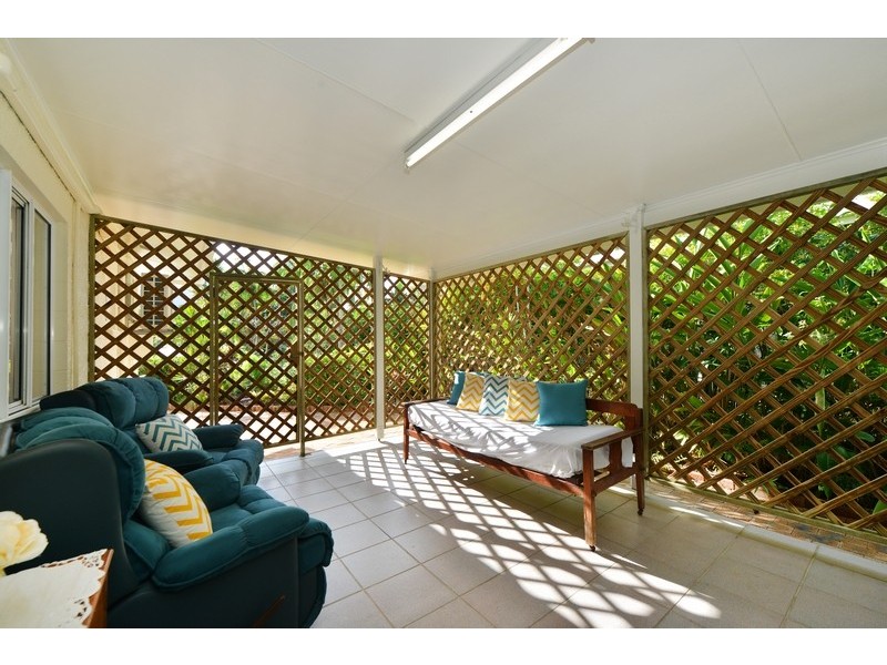 32 Beaver Street, Clifton Beach QLD 4879