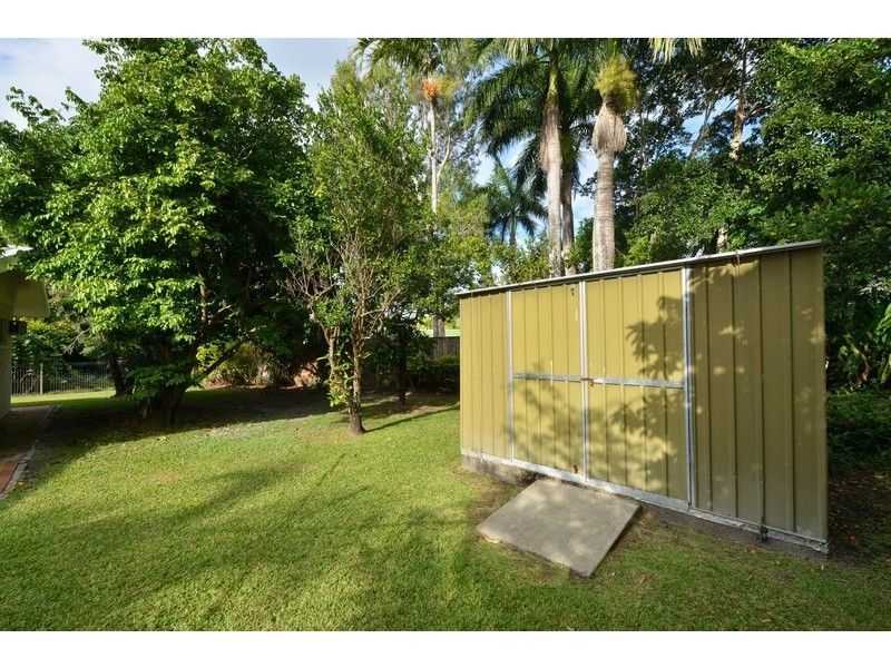 32 Beaver Street, Clifton Beach QLD 4879