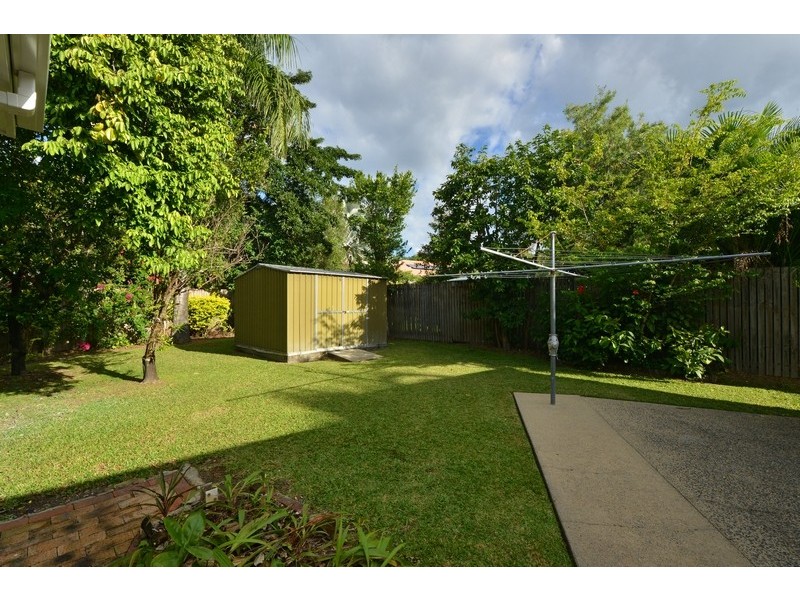 32 Beaver Street, Clifton Beach QLD 4879