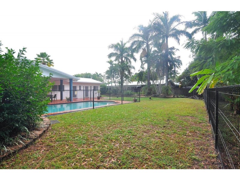 9 St. Crispin St., Clifton Beach QLD 4879