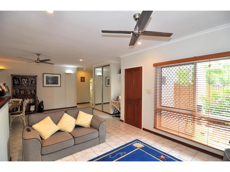 9 St. Crispin St., Clifton Beach QLD 4879