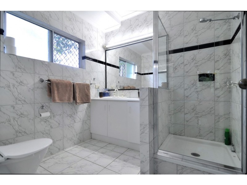 9 St. Crispin St., Clifton Beach QLD 4879