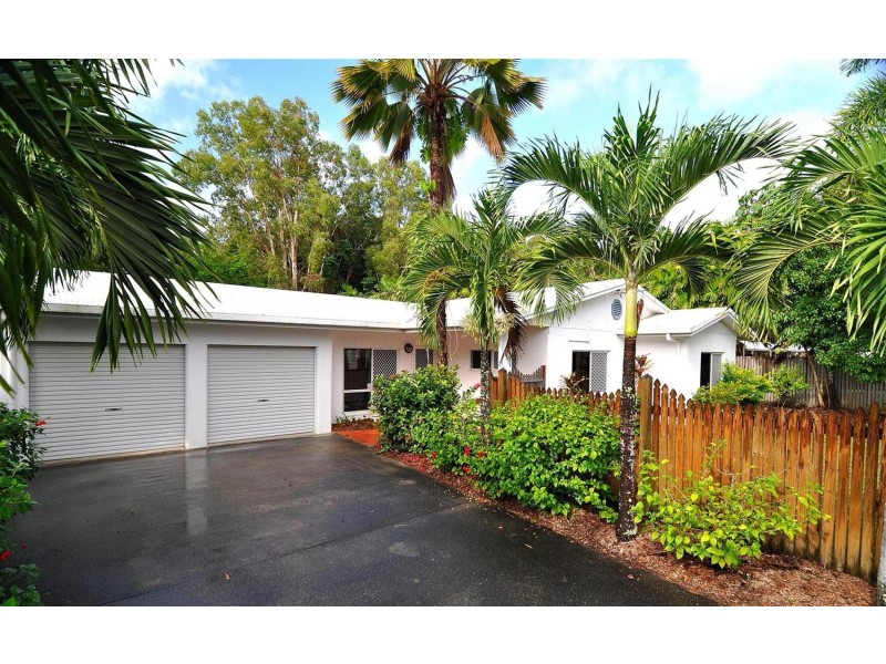 9 St. Crispin St., Clifton Beach QLD 4879