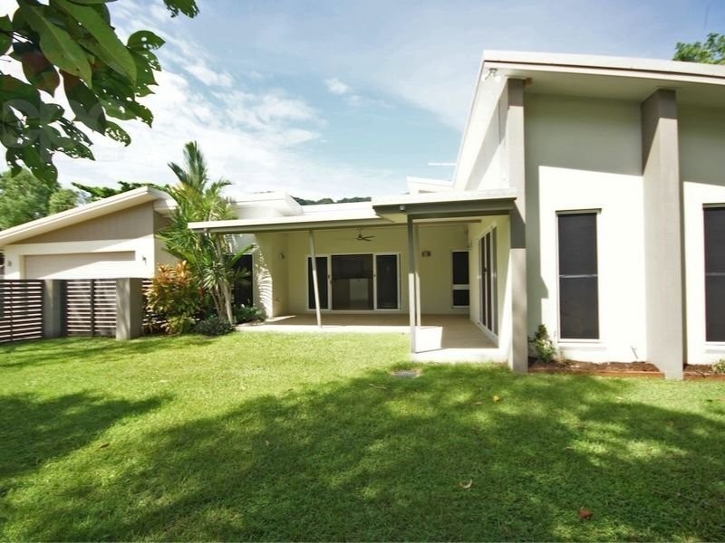 41 Muller St, Palm Cove QLD 4879