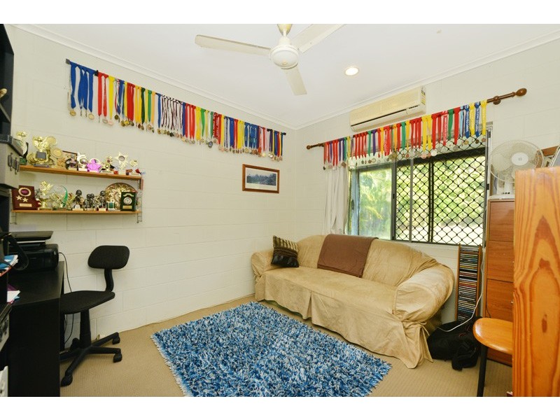 27 Cairnwell Street, Smithfield QLD 4878
