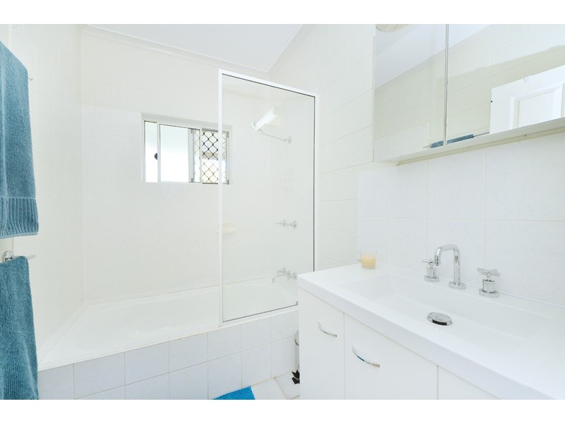 27 Cairnwell Street, Smithfield QLD 4878