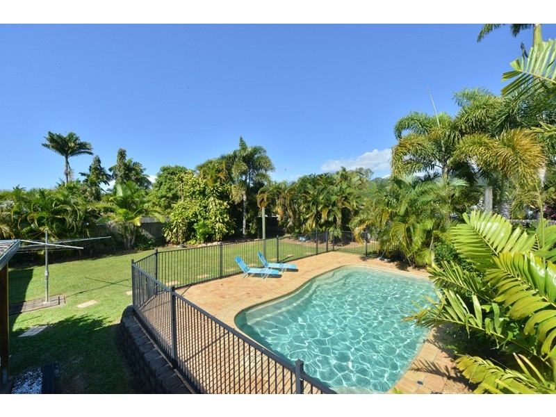 27 Cairnwell Street, Smithfield QLD 4878