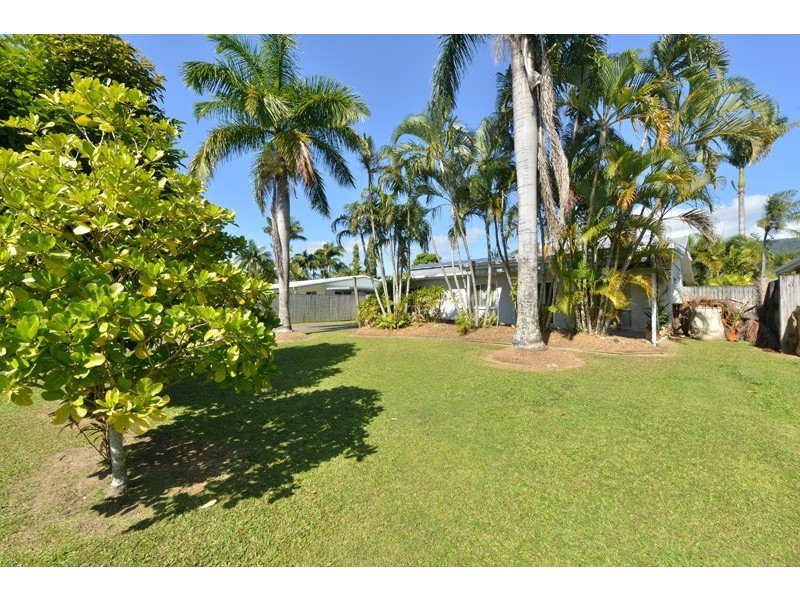 27 Cairnwell Street, Smithfield QLD 4878