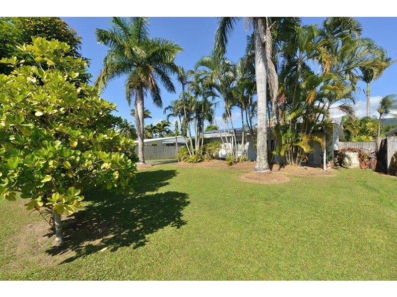 27 Cairnwell Street, Smithfield QLD 4878