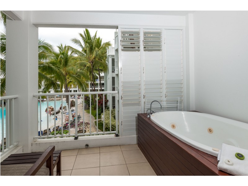 5321-22/123 Williams Esplanade, Palm Cove QLD 4879