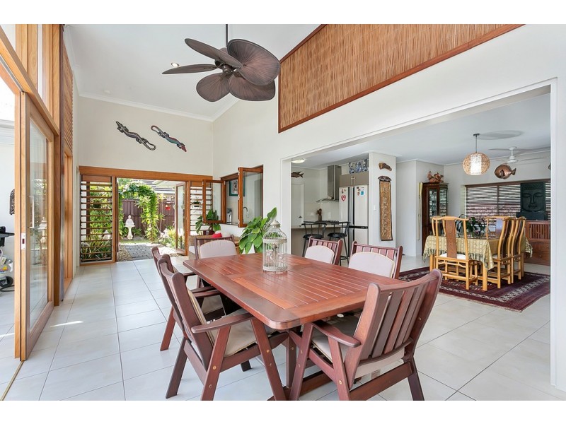 15 Ashwood Circuit, Smithfield QLD 4878