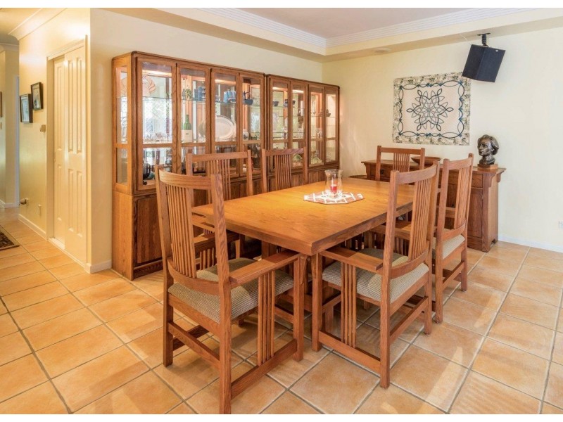 7 Whitehaven Court, Clifton Beach QLD 4879