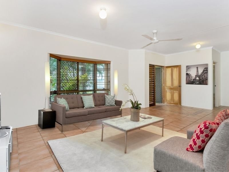 13 Ilse Close, Clifton Beach QLD 4879