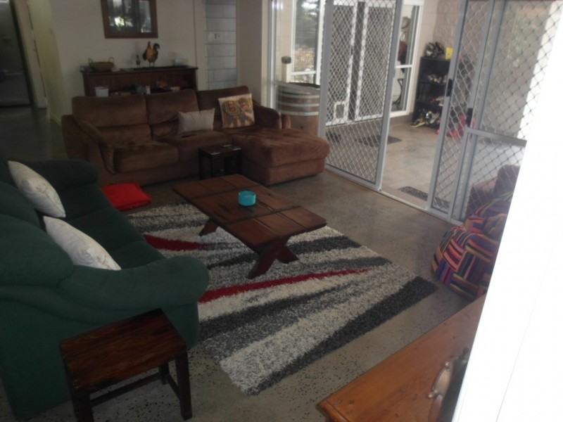6 Satellite St, Clifton Beach QLD 4879