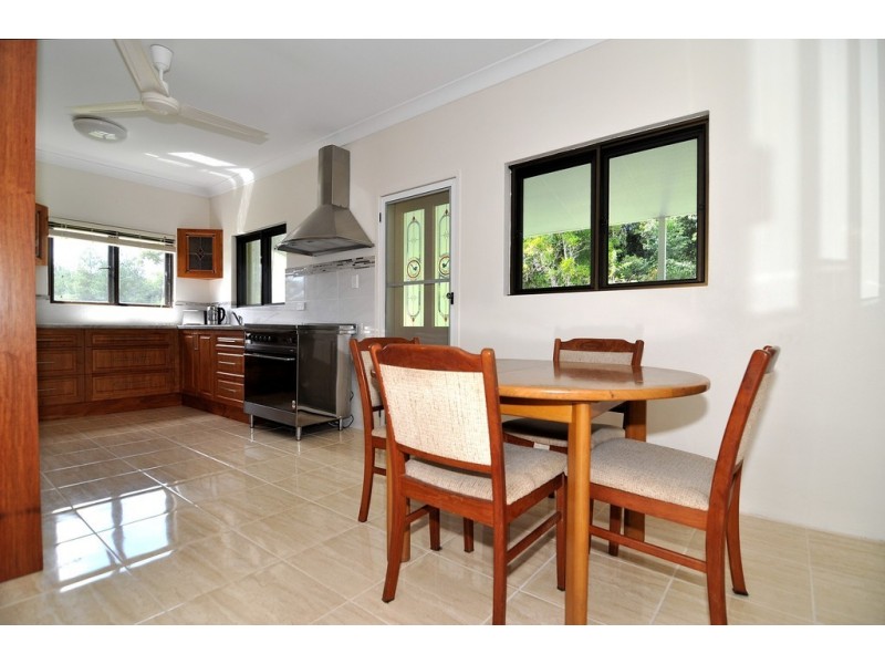 6 Jarawee Road, Kuranda QLD 4881