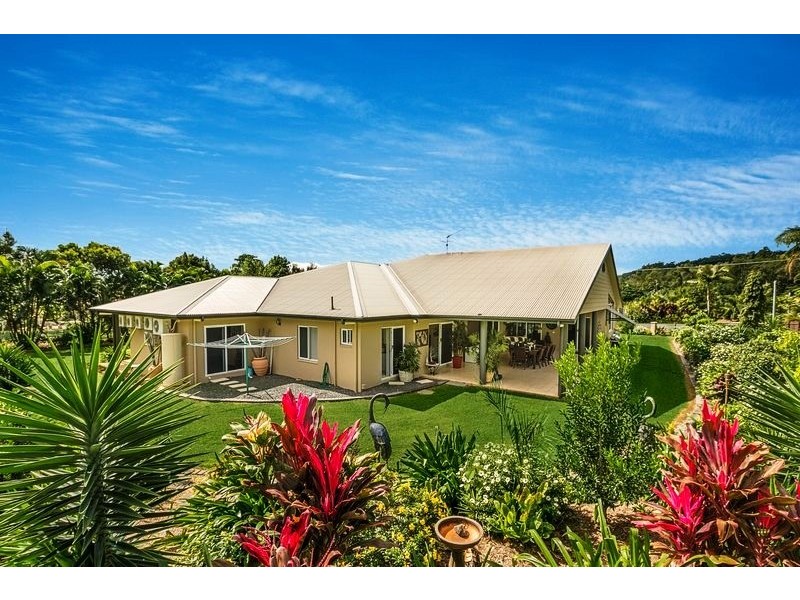 6-8 Hicks Close, Kewarra Beach QLD 4879