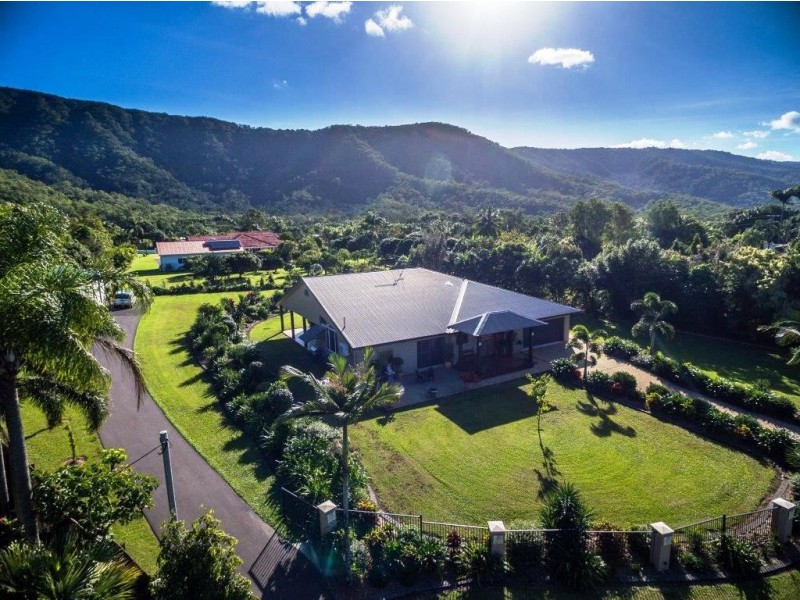 6-8 Hicks Close, Kewarra Beach QLD 4879