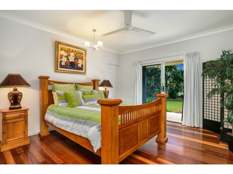6-8 Hicks Close, Kewarra Beach QLD 4879