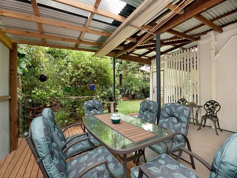 11 Martin St, Freshwater QLD 4870