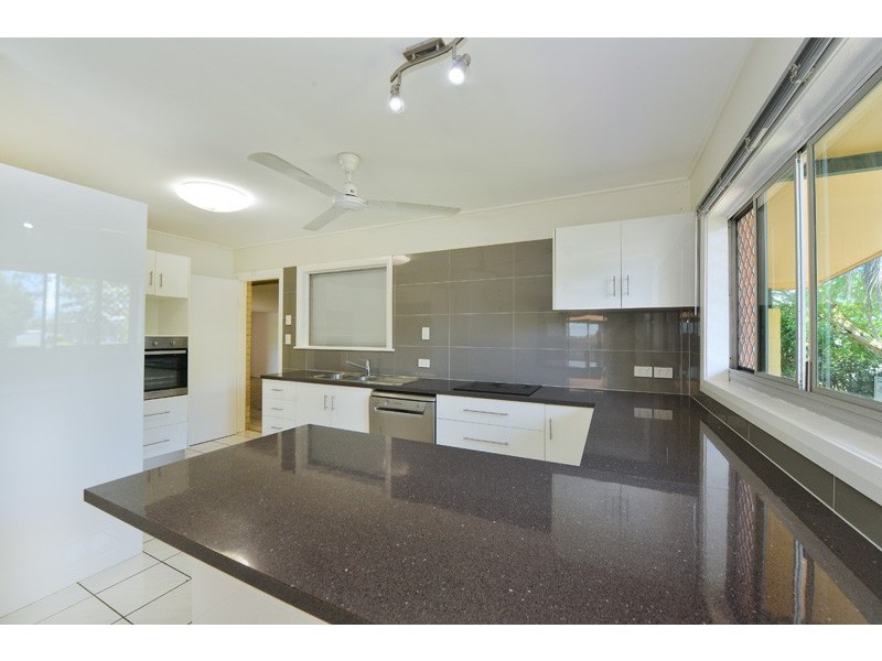 144 Russell St, Edge Hill QLD 4870