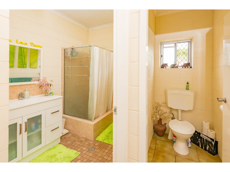 1 Deshon Street, Whitfield QLD 4870