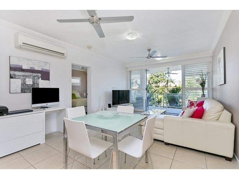 201/125-129 Esplanade, Cairns City QLD 4870
