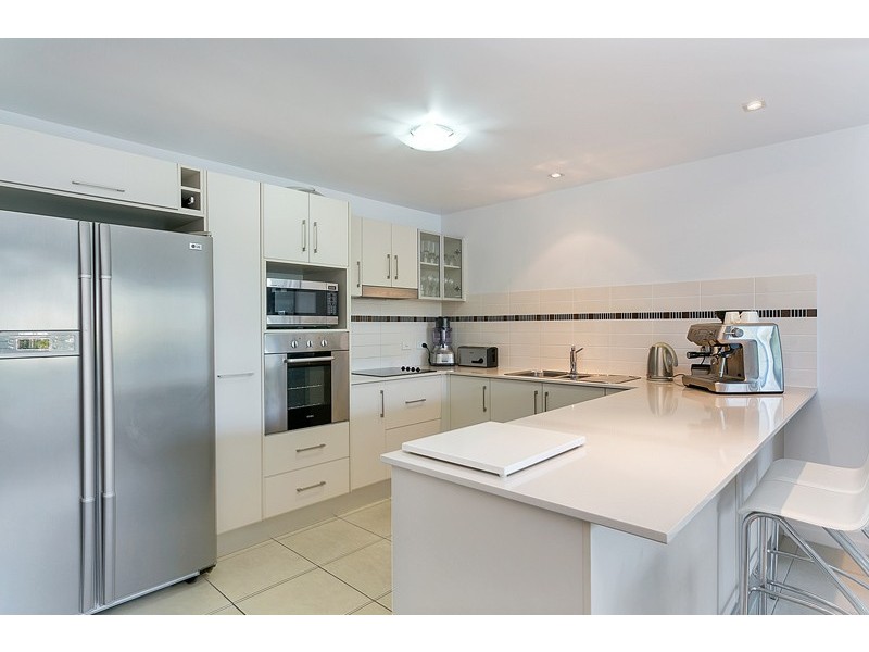 201/125-129 Esplanade, Cairns City QLD 4870