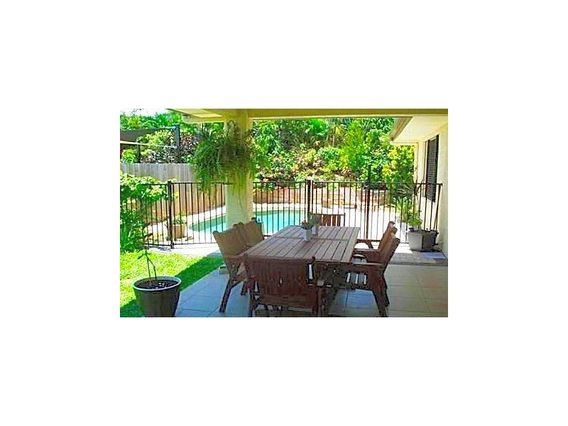 1 Helix Close, Clifton Beach QLD 4879