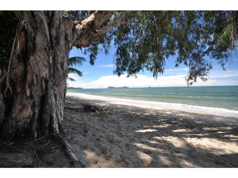 1 Helix Close, Clifton Beach QLD 4879
