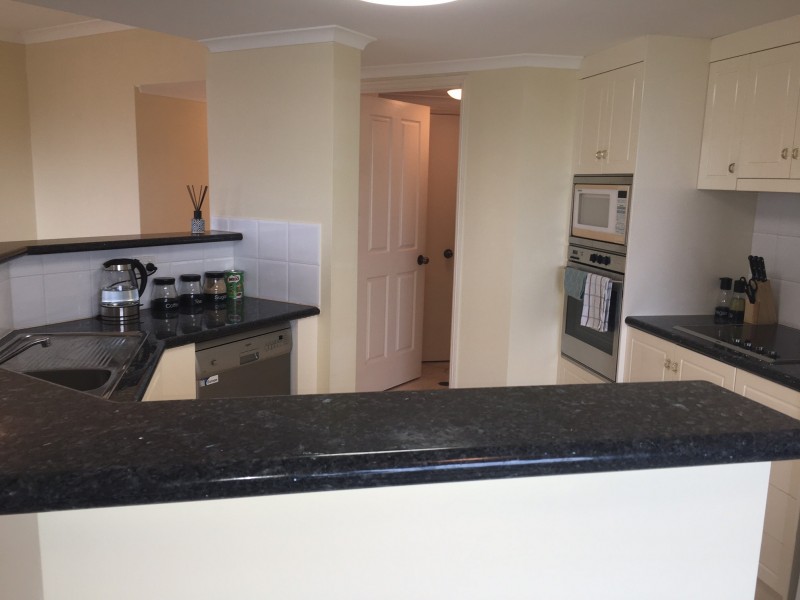 70/8-14 Munro Terrace, Mooroobool QLD 4870