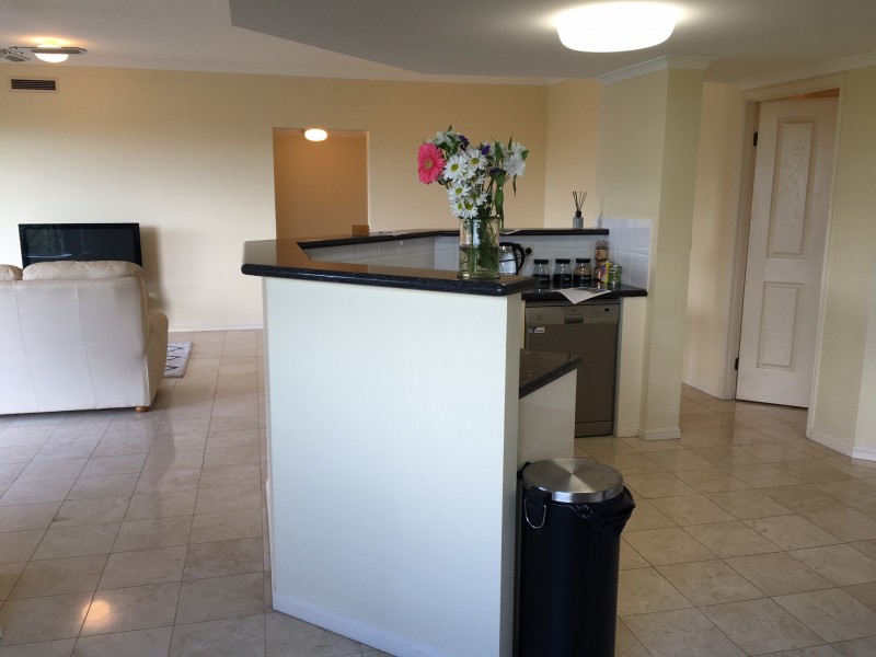 70/8-14 Munro Terrace, Mooroobool QLD 4870