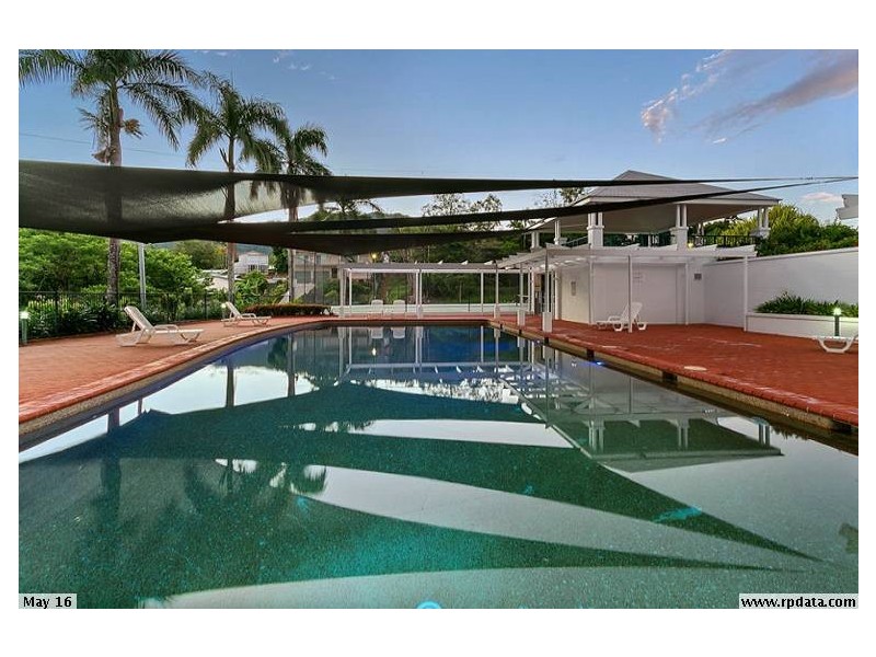 70/8-14 Munro Terrace, Mooroobool QLD 4870