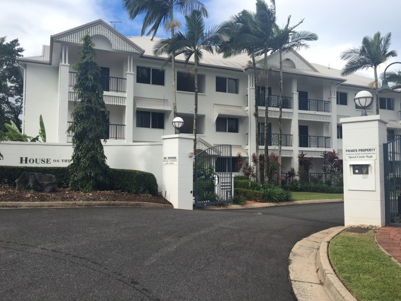 70/8-14 Munro Terrace, Mooroobool QLD 4870