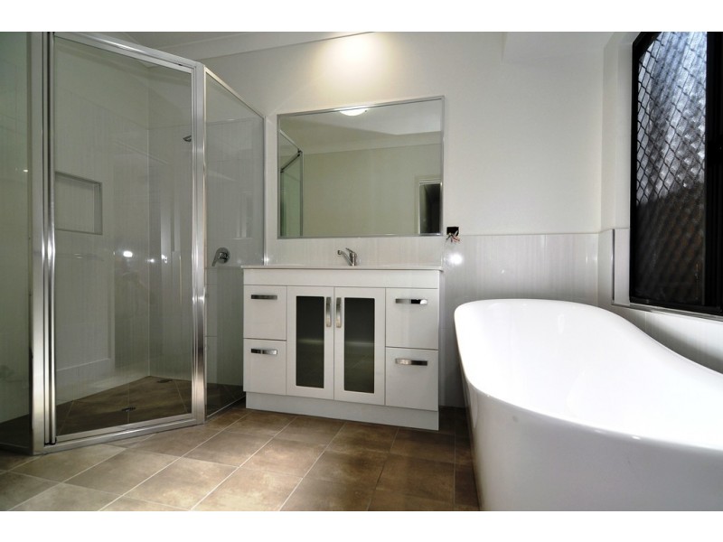 13 Hideaway Close, Palm Cove QLD 4879