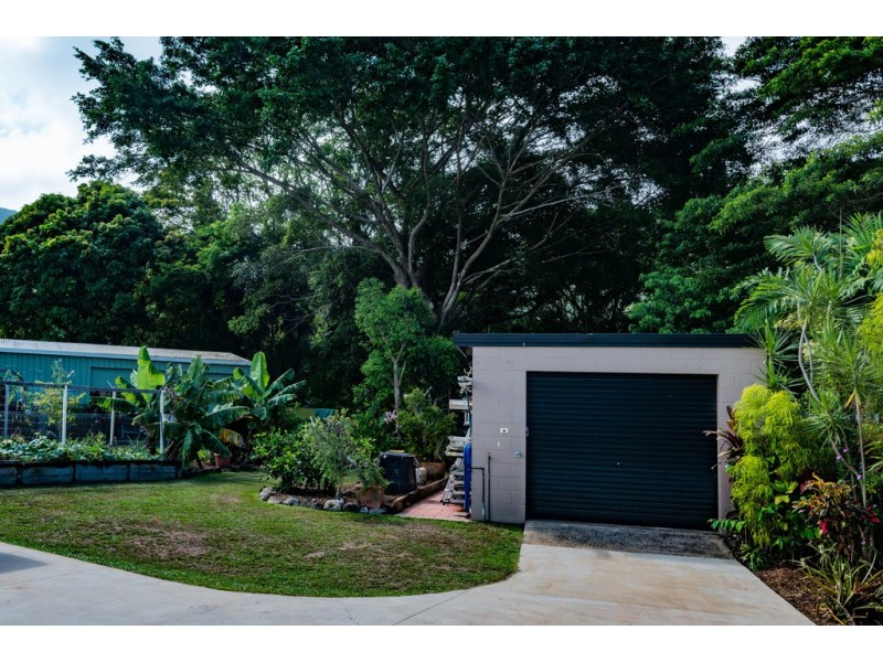 59 Survey St., Smithfield QLD 4878