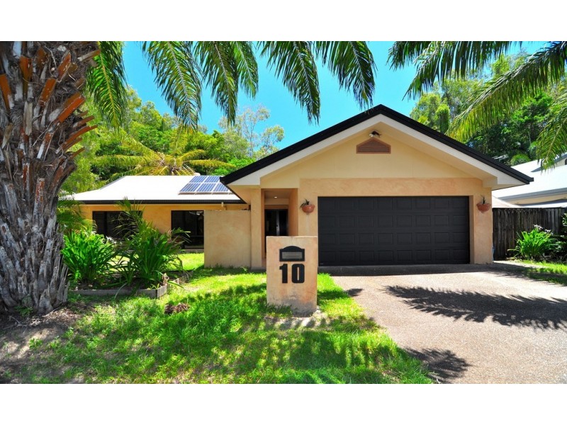 10 Barrier Close, Clifton Beach QLD 4879