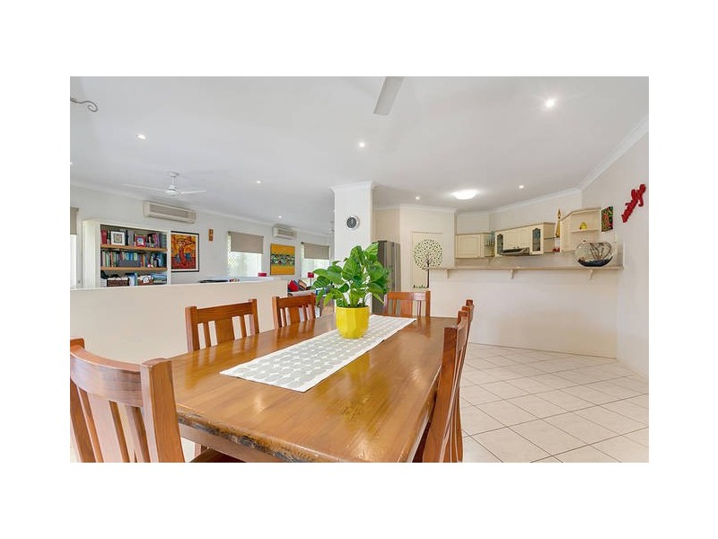 2 Teewah Close, Kewarra Beach QLD 4879