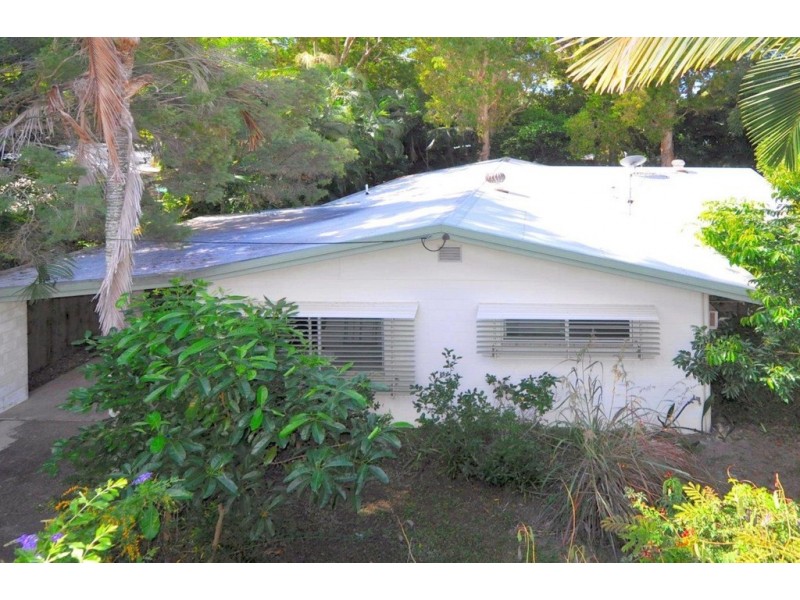 2 Linden Street, Clifton Beach QLD 4879