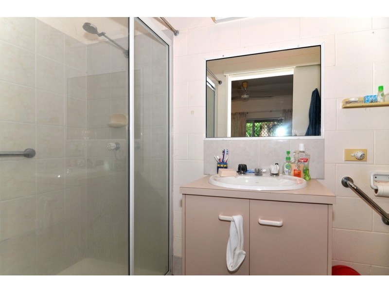 2 Linden Street, Clifton Beach QLD 4879